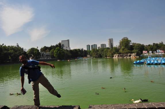 O lago do Parque Chapultepec, na Cidade do México, capital do país